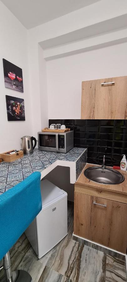 Central Arghezi University Square Apartman Bukarest Kültér fotó