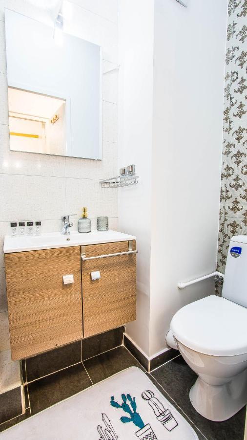 Central Arghezi University Square Apartman Bukarest Kültér fotó